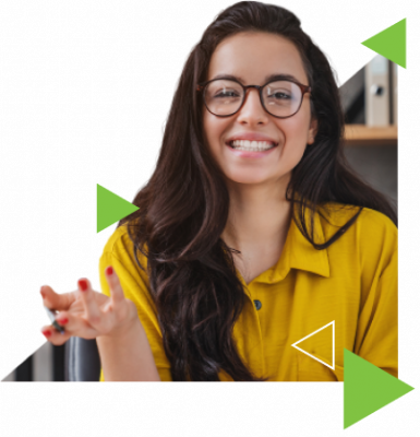Group 1813 funcionario da arquivar sorrindo